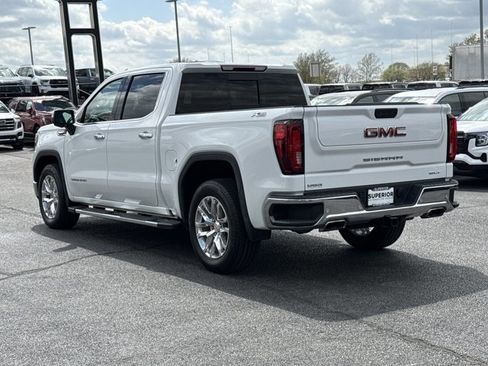 Used 2022 GMC Sierra 1500 SLT image 12