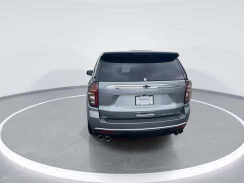Used 2024 Chevrolet Tahoe Premier AWD/4WD image 7