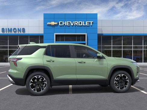 New 2026 Chevrolet Equinox LT w/ Convenience Package II image 6