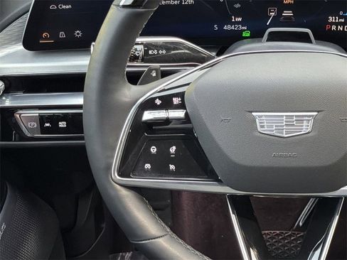 Used 2023 Cadillac Lyriq 2WD image 9