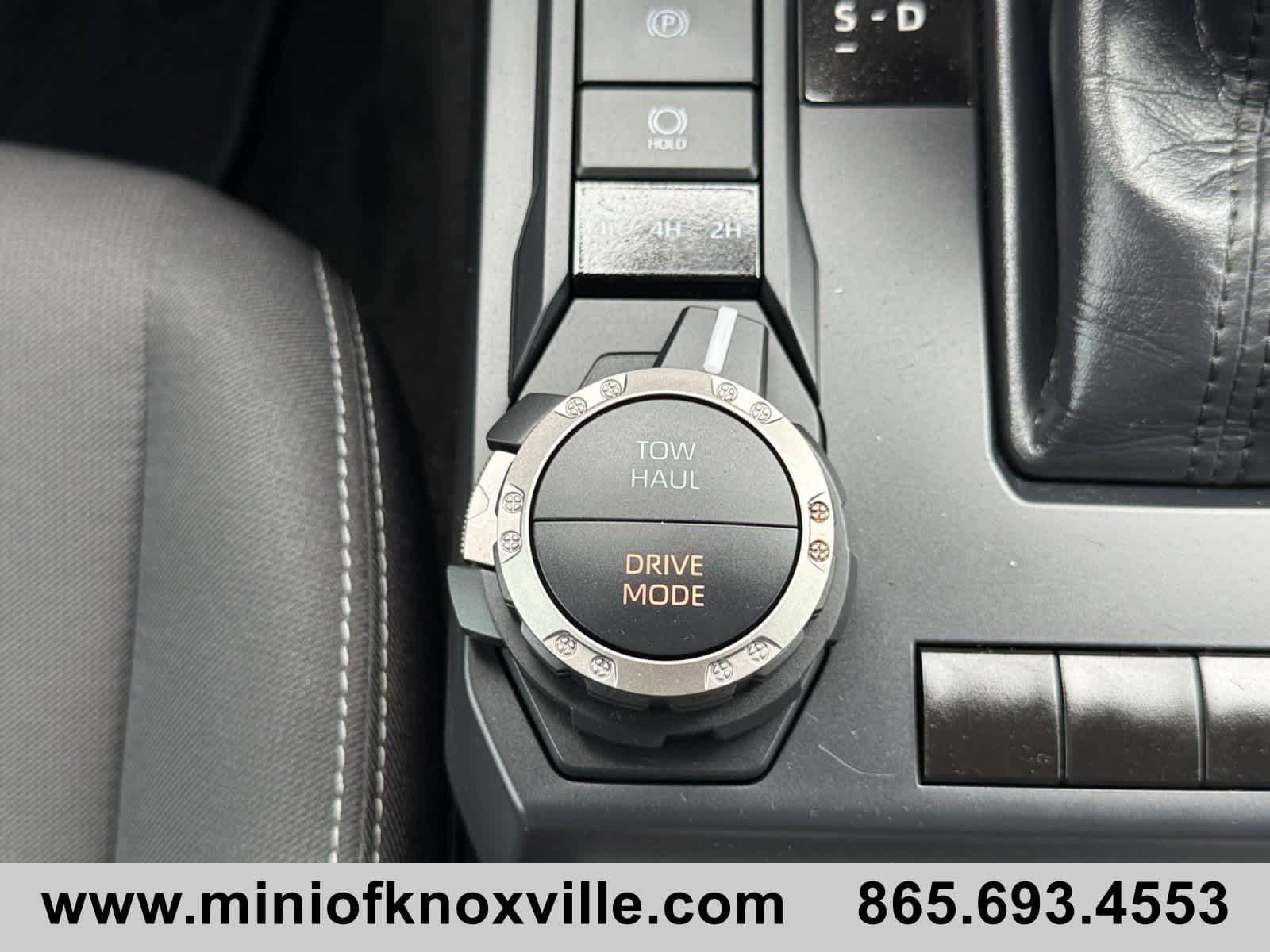 Used 2024 Toyota Tacoma TRD Sport AWD/4WD image 25
