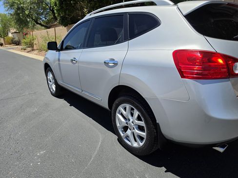 Used 2011 Nissan Rogue SV w/ SL Pkg AWD/4WD image 14