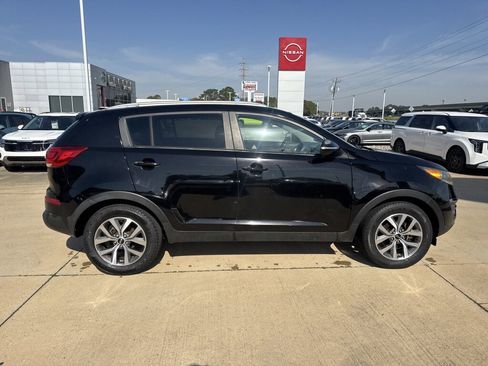 Used 2014 Kia Sportage LX image 12