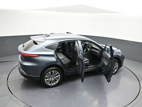 Used 2024 Toyota Venza Limited image 44