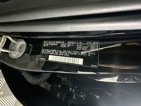 Used 2024 Volvo S60 B5 Core image 12