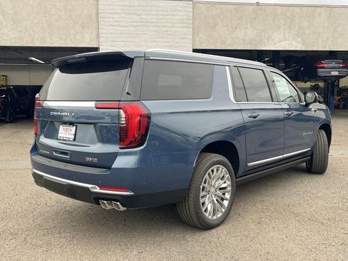 New 2026 GMC Yukon XL Denali w/ Sun & Power Step Package RWD image 3