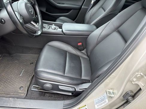 Certified 2025 MAZDA MAZDA3 s FWD image 4