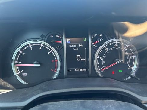 Used 2023 Toyota 4Runner Limited RWD image 10