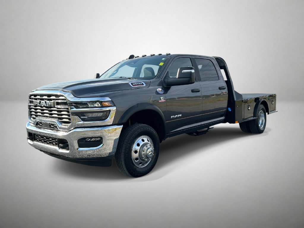 Used 2025 RAM 3500 Big Horn AWD/4WD image 7
