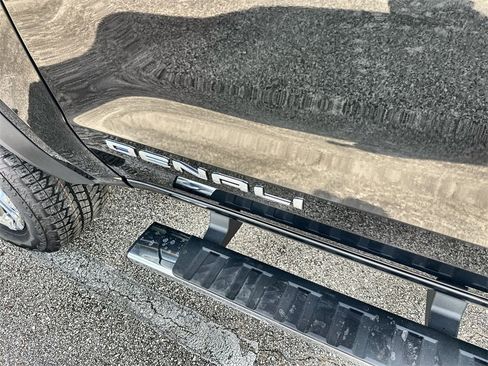 New 2026 GMC Canyon Denali image 14