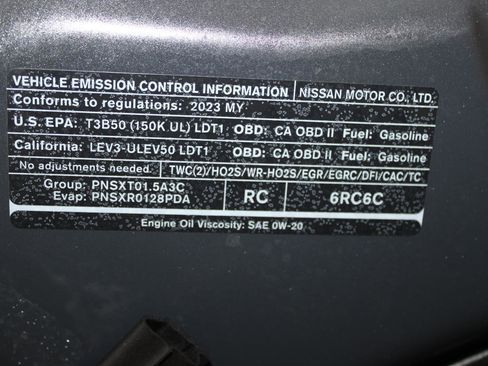 Used 2023 Nissan Rogue S image 45