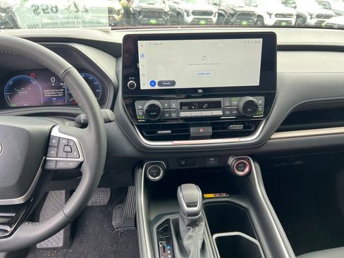 New 2026 Toyota Grand Highlander Limited image 14