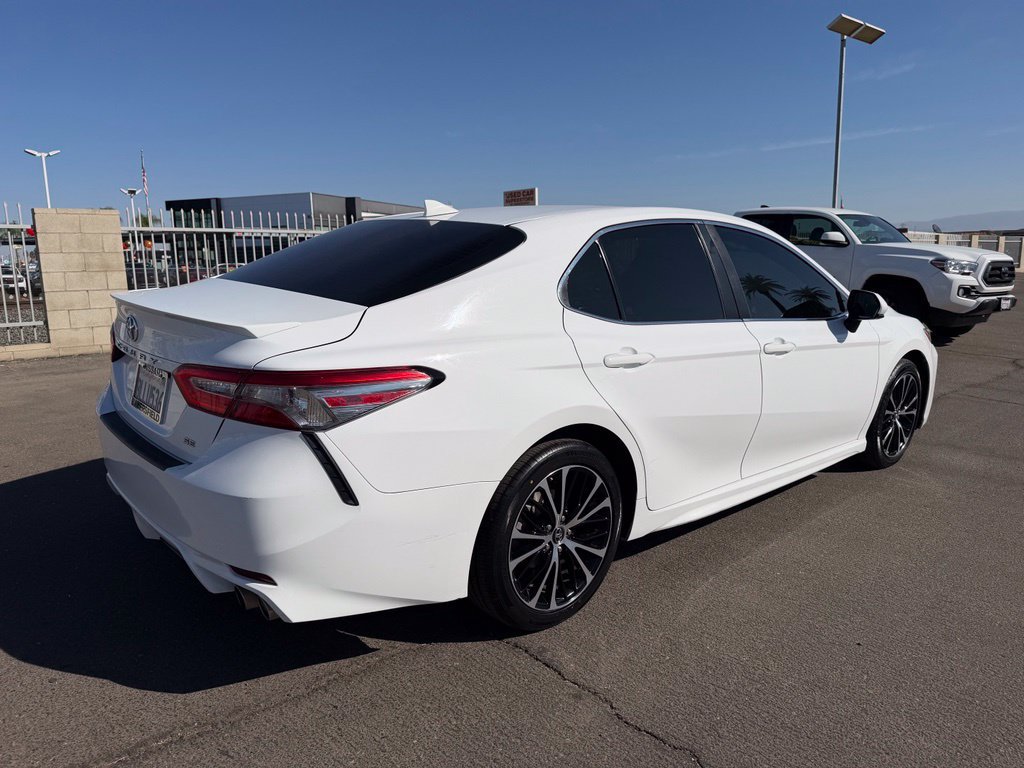 Used 2019 Toyota Camry SE w/ Protection Package (Q2) FWD image 6
