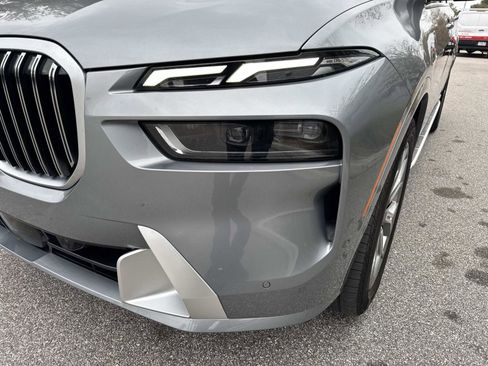 Used 2025 BMW X7 xDrive40i image 9