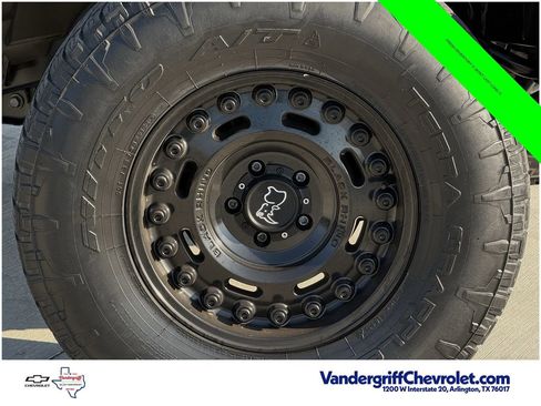 Used 2021 Jeep Gladiator Rubicon AWD/4WD image 9