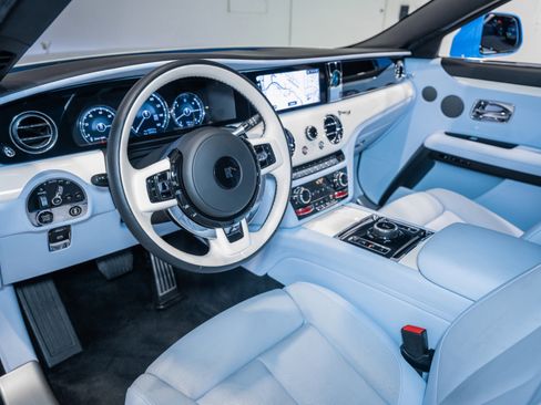 Used 2023 Rolls-Royce Ghost image 17