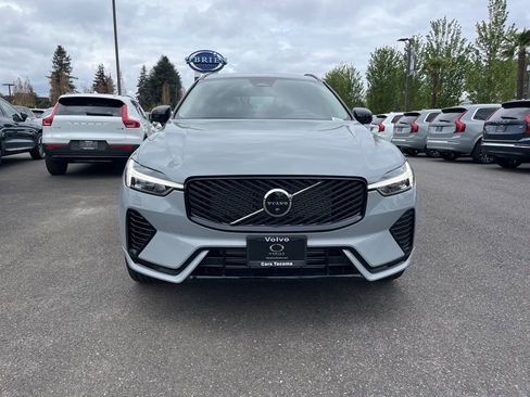 New 2026 Volvo XC60 T8 Plus w/ Protection Package Premier AWD/4WD image 9