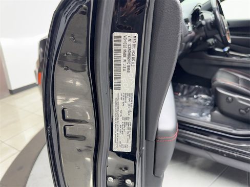 Used 2024 Dodge Durango GT image 98