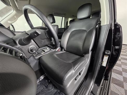 Used 2024 Nissan Armada SV image 31