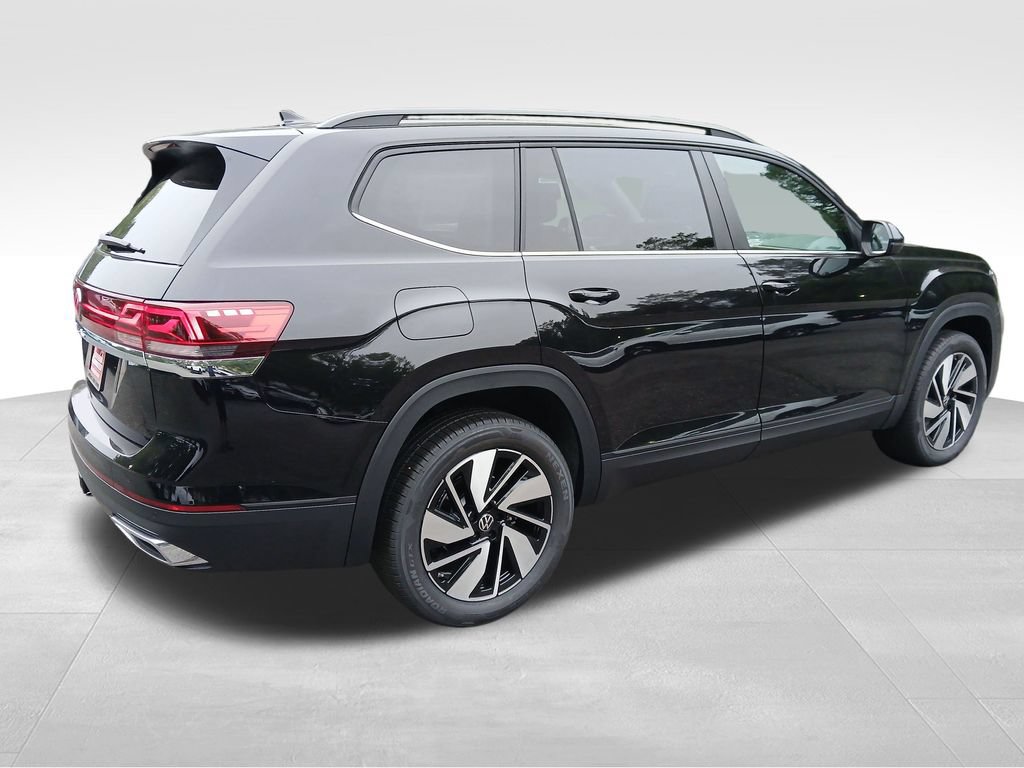 Used 2026 Volkswagen Atlas SE FWD image 5