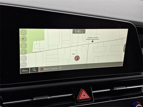 Used 2023 Kia Niro EX image 16