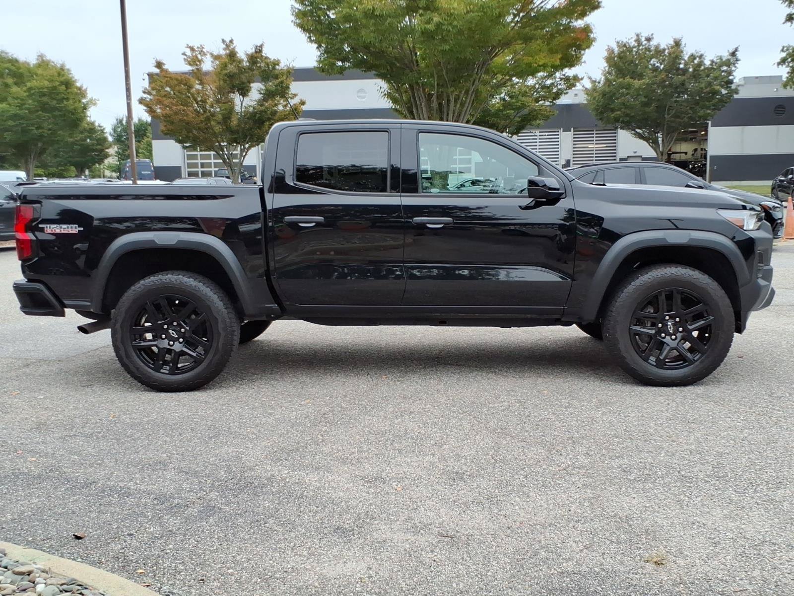 Used 2023 Chevrolet Colorado Trail Boss w/ Safety Package AWD/4WD image 8