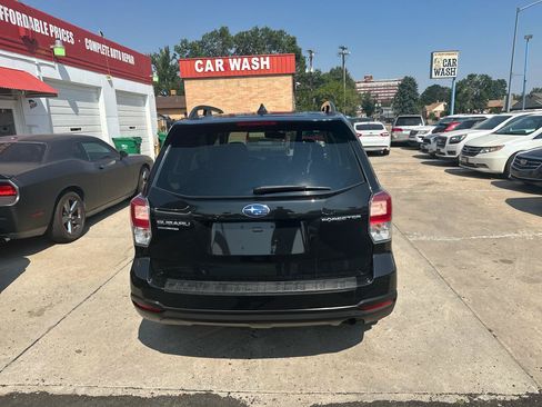 Used 2017 Subaru Forester 2.5i Premium AWD/4WD image 6
