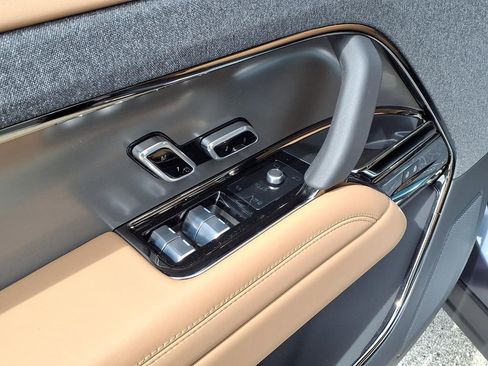 New 2026 Land Rover Range Rover Sport SE AWD/4WD image 11