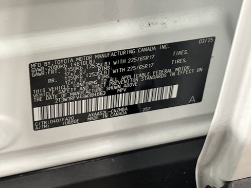 Used 2025 Toyota RAV4 XLE w/ Convenience Package image 36