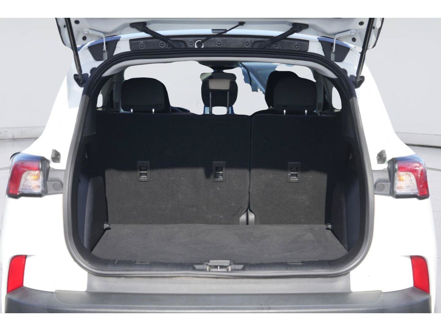 Used 2022 Ford Escape SE FWD image 31