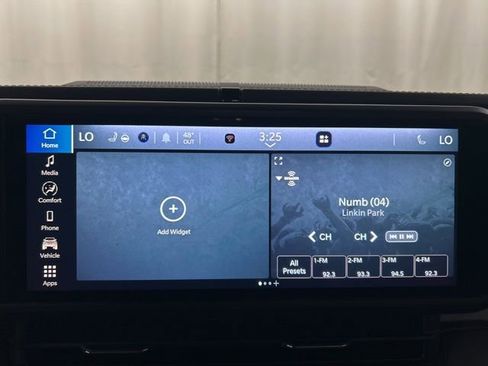 Used 2024 Jeep Wrangler Unlimited Sahara w/ Dual Top Group image 15