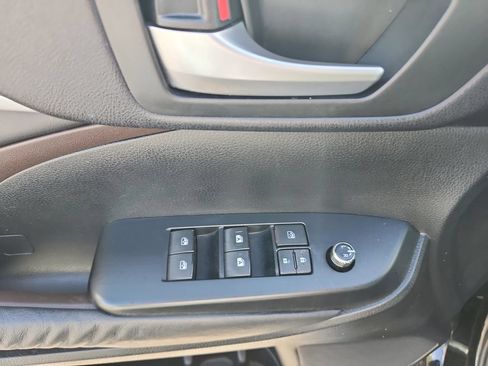 Used 2015 Toyota Highlander XLE FWD image 23
