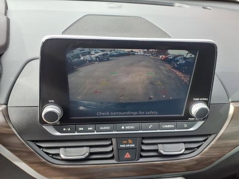 Used 2023 Nissan Altima 2.5 SV image 16