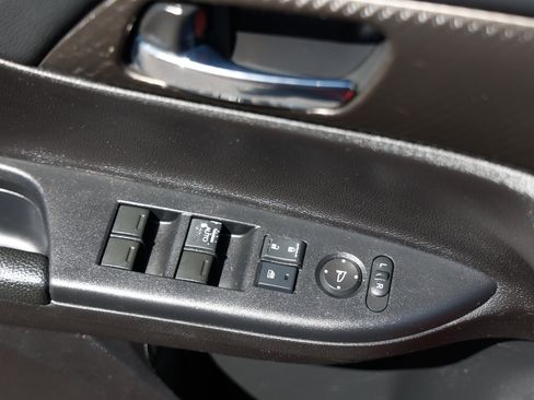 Used 2016 Honda Accord Sport image 40