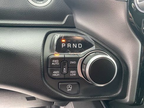 New 2026 RAM 1500 4x4 Crew Cab image 23