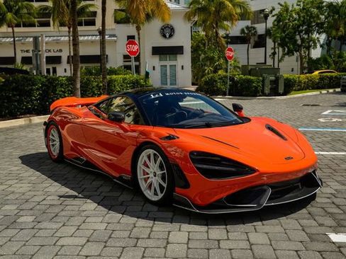 Used 2021 McLaren 765LT image 38