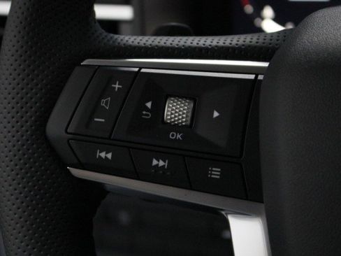 New 2026 Mitsubishi Outlander SE image 9