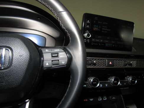 Certified 2024 Honda Civic Touring image 6