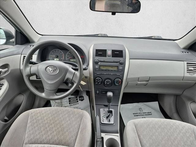Used 2009 Toyota Corolla LE FWD image 13