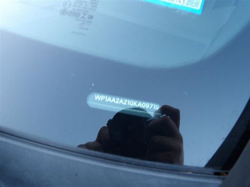 Used 2016 Porsche Cayenne image 26