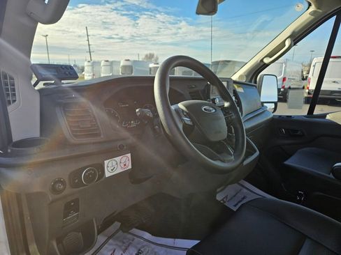New 2025 Ford Transit 250 148 Medium Roof image 14