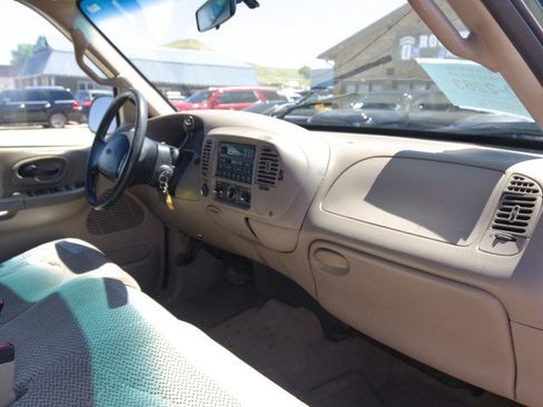 Used 2001 Ford F150 XLT AWD/4WD image 28