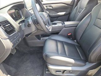 Used 2026 Nissan Rogue SL FWD video 3