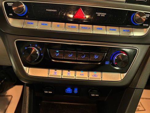 Used 2019 Hyundai Sonata SE FWD image 17
