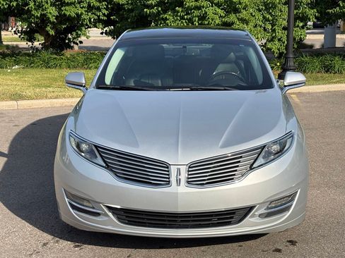 Used 2014 Lincoln MKZ w/ Equipment Group 102A Reserve FWD image 4