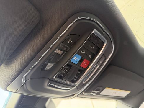 Used 2024 Jeep Grand Cherokee L Altitude AWD/4WD image 24