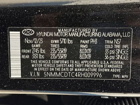 Used 2024 Genesis GV70 3.5T Sport image 37