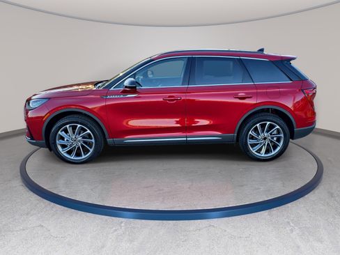 New 2026 Lincoln Corsair Premiere FWD image 8