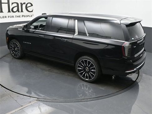 New 2026 Chevrolet Suburban High Country w/ LPO, Illumination Package image 21