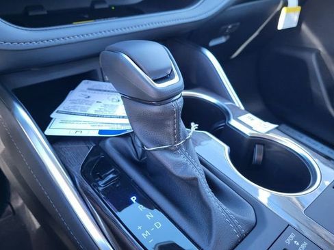 New 2026 Toyota Highlander Limited image 20